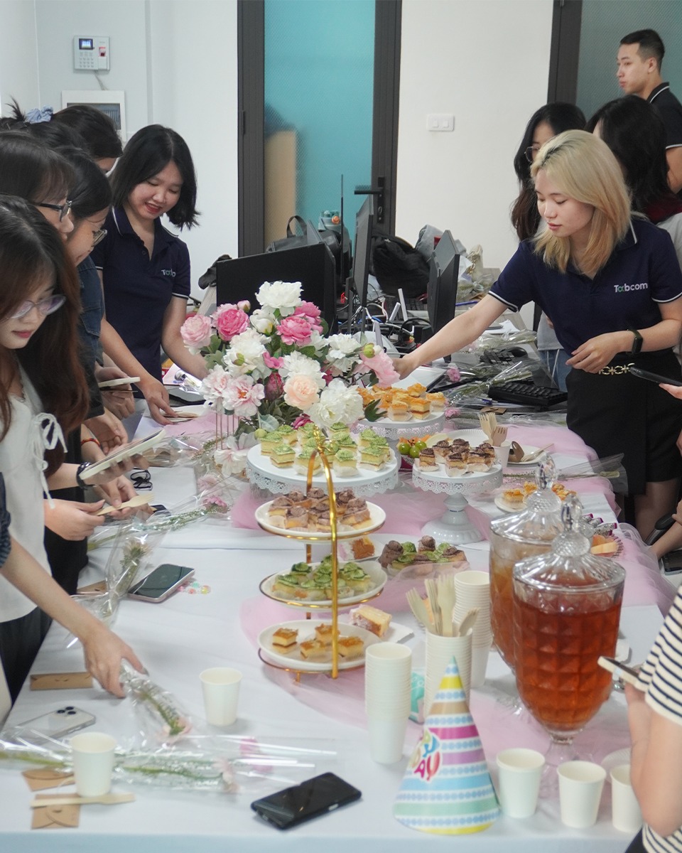 Cuộc sống tại Tabcom 8